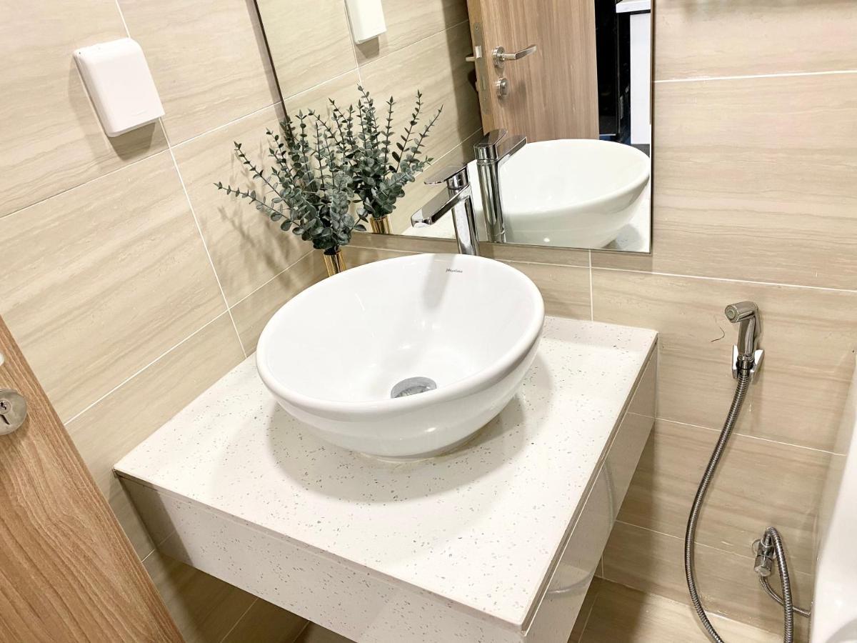Yu Stay Green Premium Luxury 2Bedrooms Condotel In D1 Near Bui Vien Street ホーチミン市 エクステリア 写真